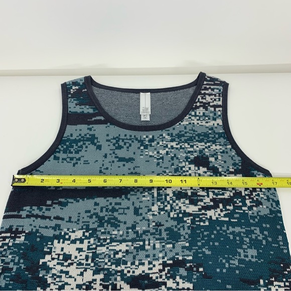 Marla Wynne Pixelated Abstract Sleeveless Knit Tank Slit Hem Crew To Scoop Neck - Picture 14 of 16